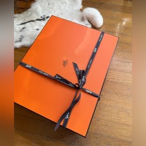Hermes empty box